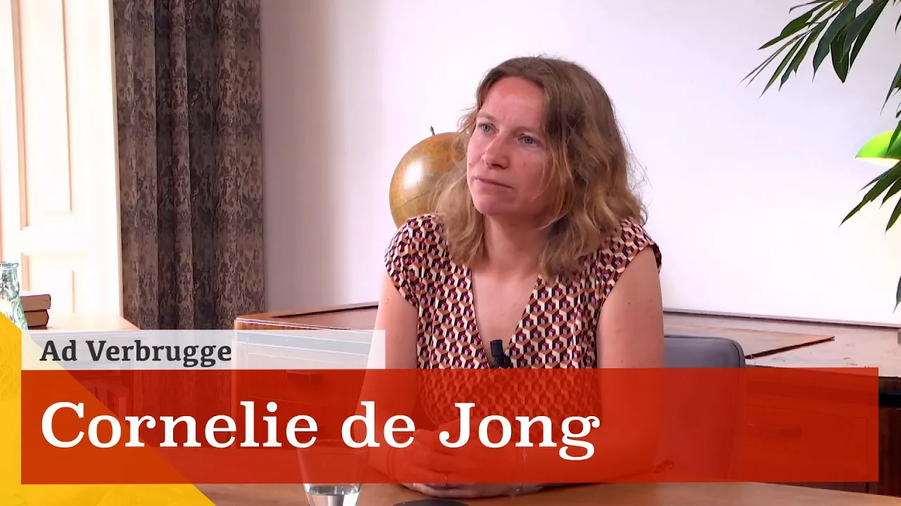 ‘Geen eisen stellen aan kinderen is een vorm van verwaarlozing.’ Gesprek met Cornelie de Jong