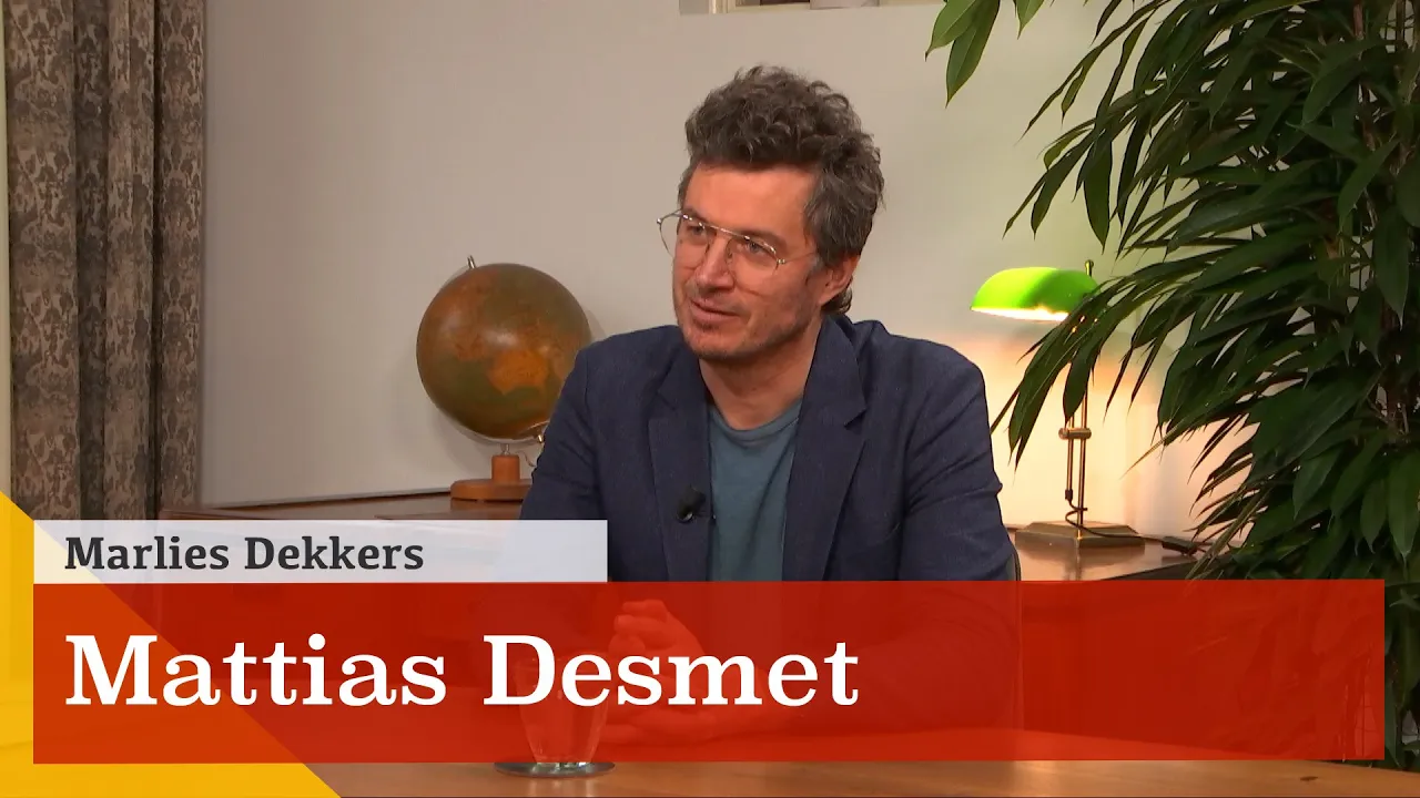 'Massavorming en complotdenken hebben dezelfde psychologische functie.' Met Mattias Desmet