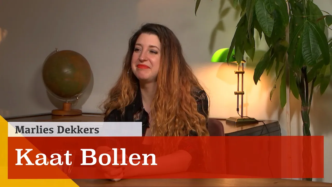 Veroordeeld vanwege te sexy kleding? Een gesprek met Kaat Bollen