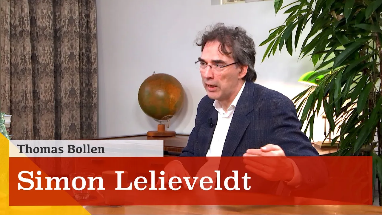 'Geld moet je niet gebruiken om mensen in de gaten te houden.' Gesprek met Simon Lelieveldt